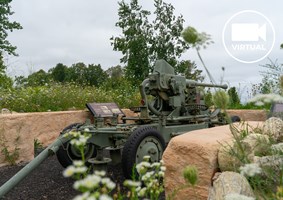 Antique artilary canon perched high upon a hill at Fort Sheridan.