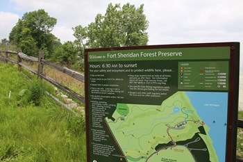 Image of Fort Sheridan Welcome sign